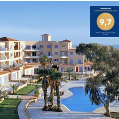 Kings Palace - Modern Penthouse With Incredible Sea Views بافوس المظهر الخارجي الصورة