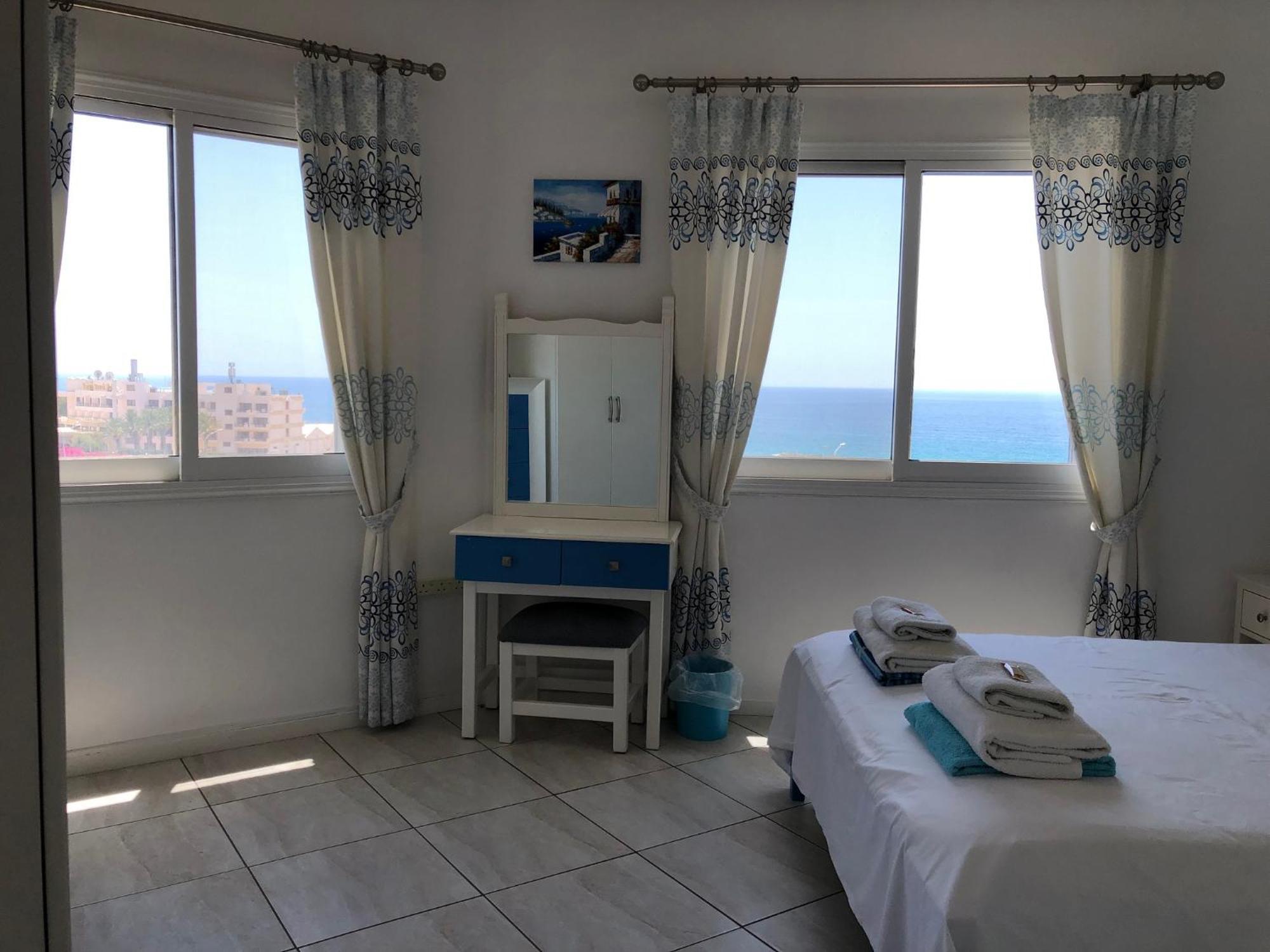 Kings Palace - Modern Penthouse With Incredible Sea Views بافوس المظهر الخارجي الصورة