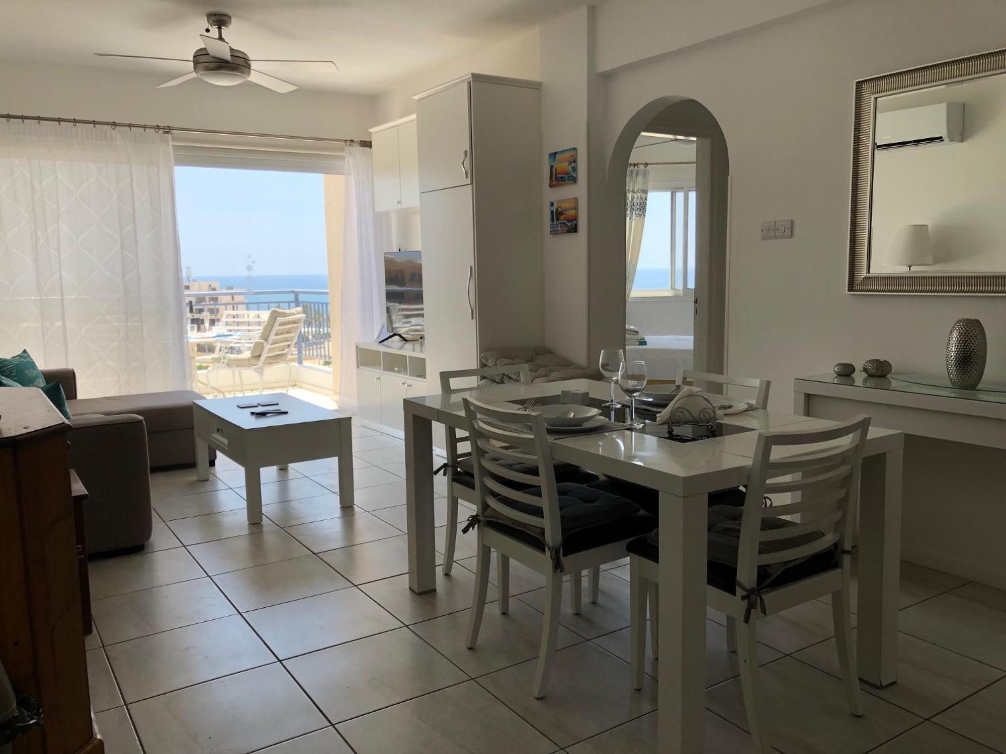 Kings Palace - Modern Penthouse With Incredible Sea Views بافوس المظهر الخارجي الصورة