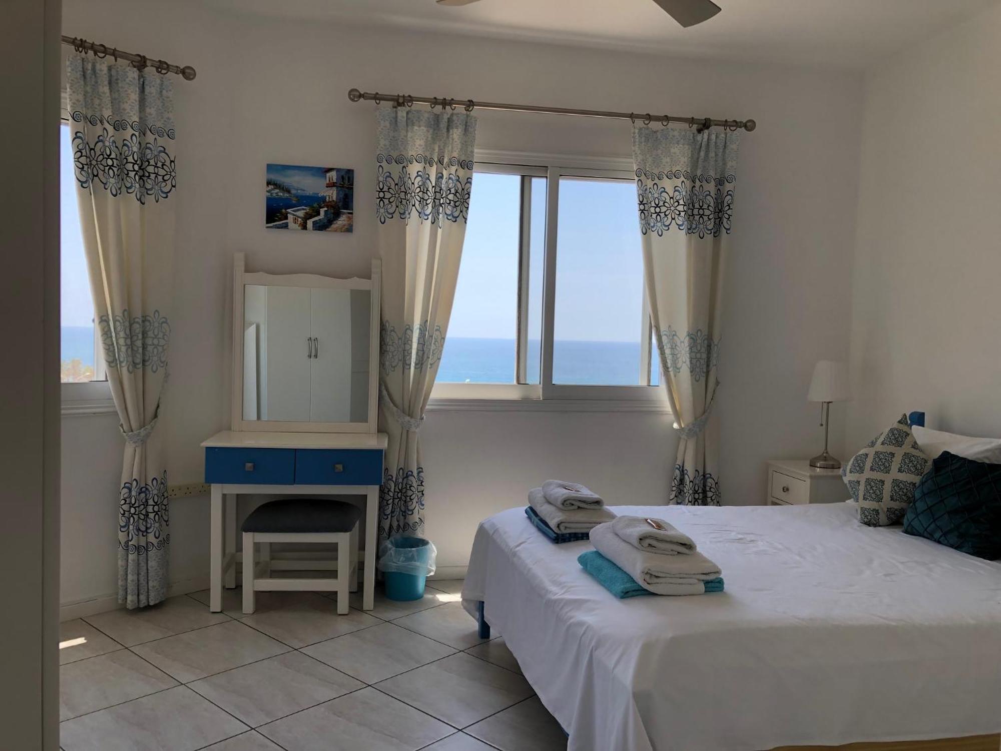 Kings Palace - Modern Penthouse With Incredible Sea Views بافوس المظهر الخارجي الصورة