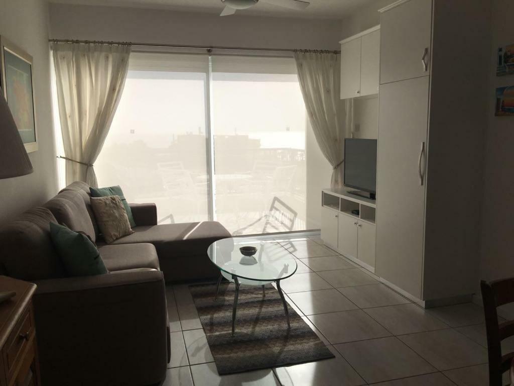 Kings Palace - Modern Penthouse With Incredible Sea Views بافوس المظهر الخارجي الصورة